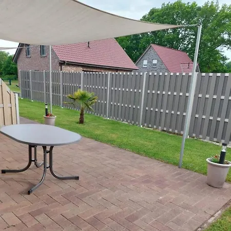 Holiday home Neu! Sonnenschein Am Badesee *