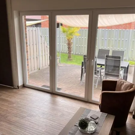 Casa de Férias Neu! Sonnenschein Am Badesee Aurich